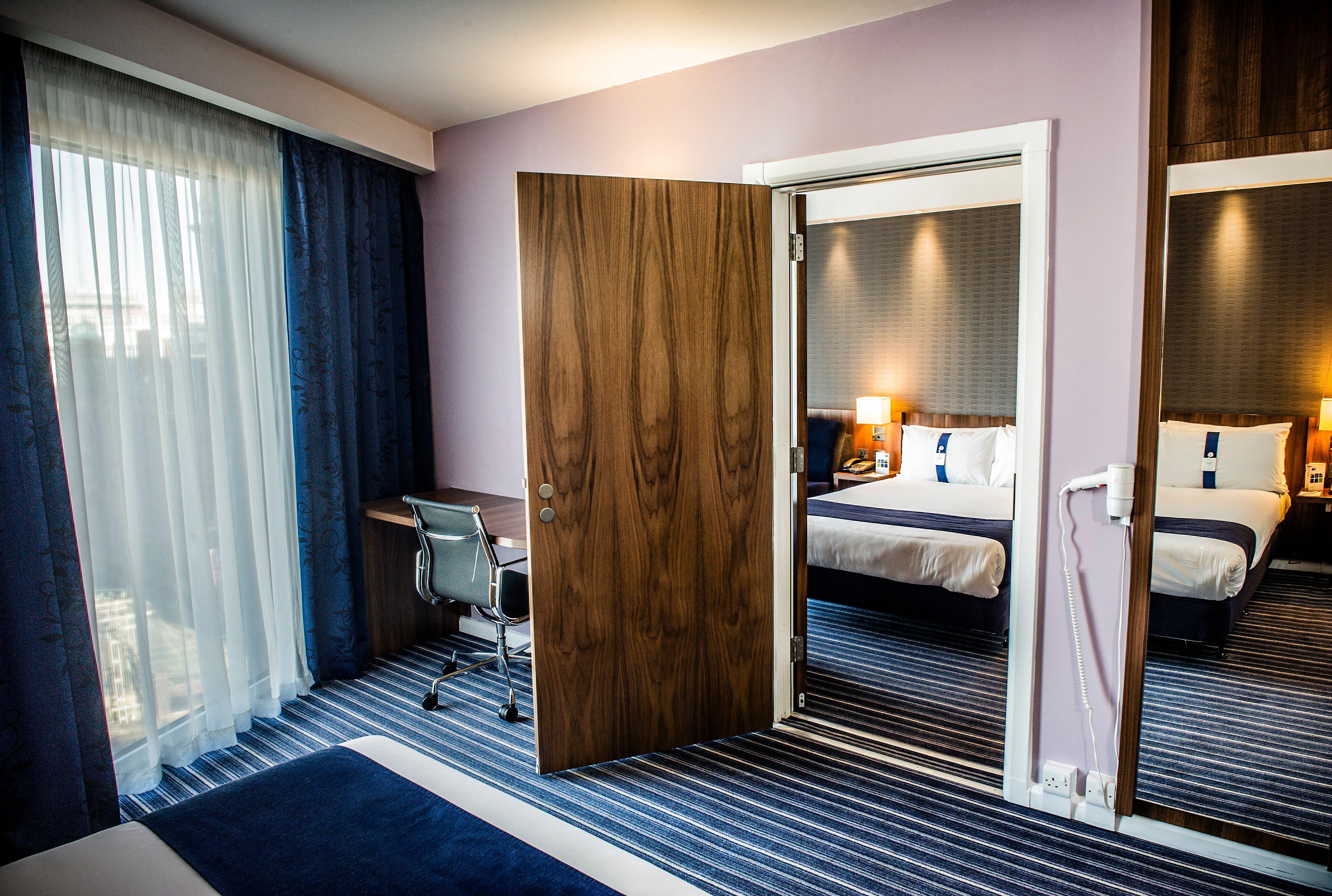 Holiday Inn Express Manchester City Centre By Ihg Экстерьер фото