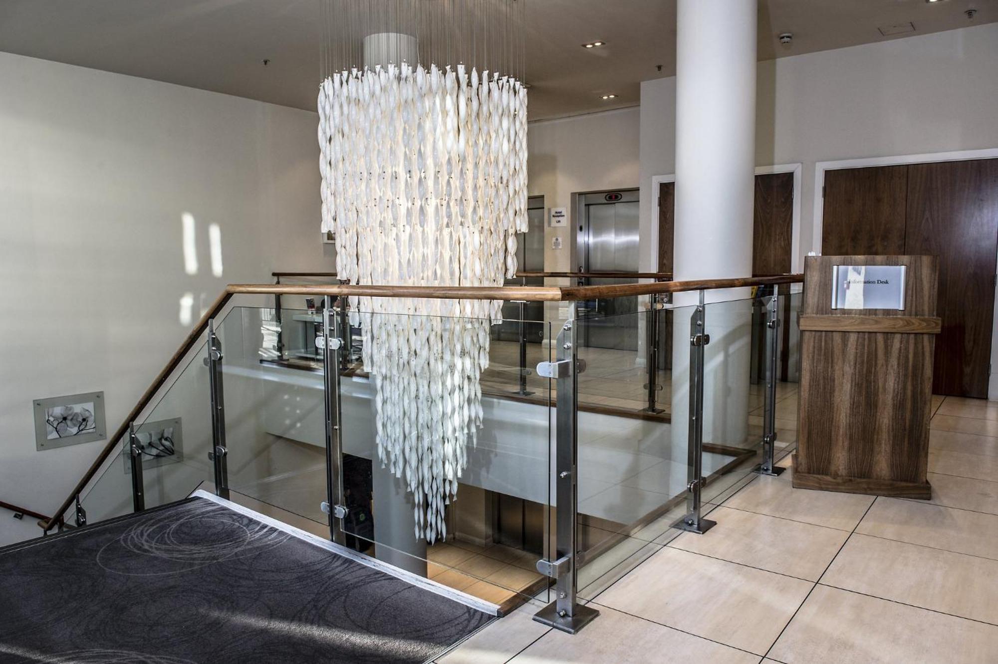 Holiday Inn Express Manchester City Centre By Ihg Экстерьер фото