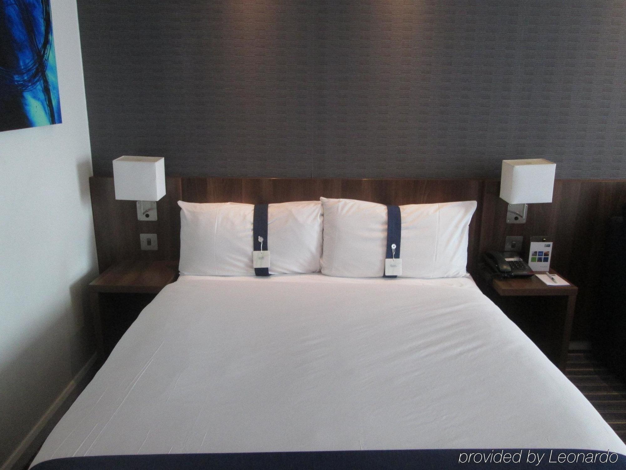 Holiday Inn Express Manchester City Centre By Ihg Экстерьер фото